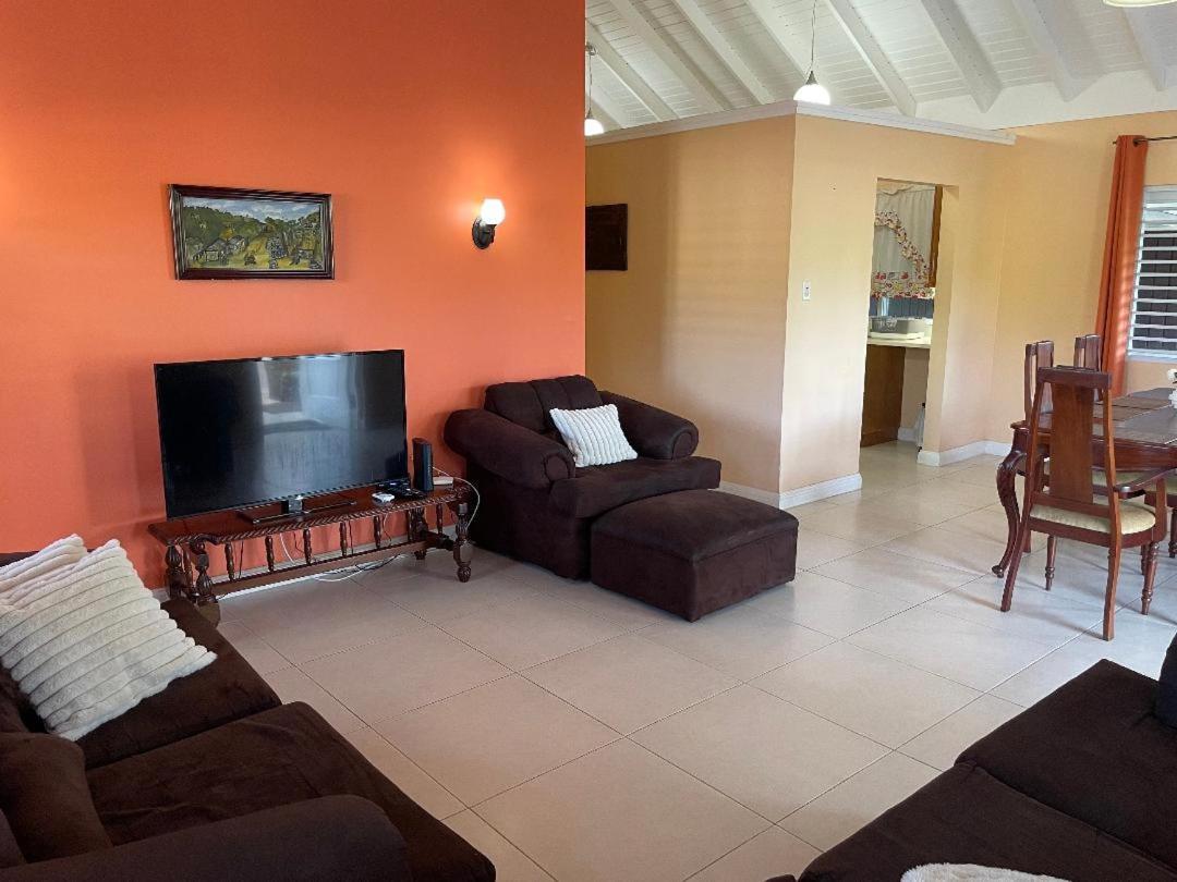 Oasis @ Estate - Ocho Rios - St Ann Apartment